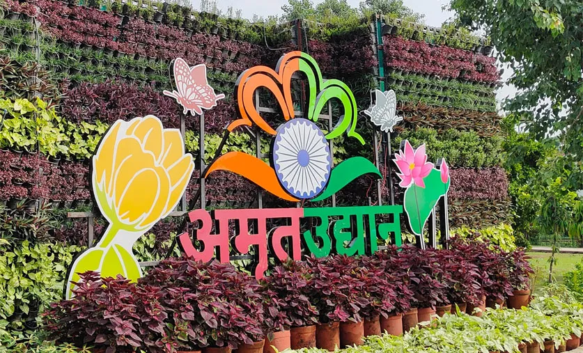 Amrit Udyan Mughal Gardens Delhi